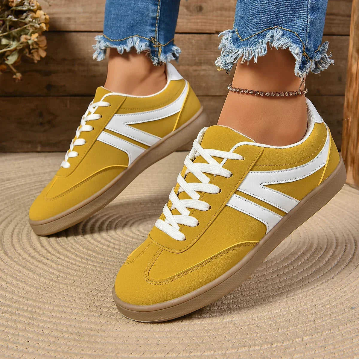 Raima Sneakers