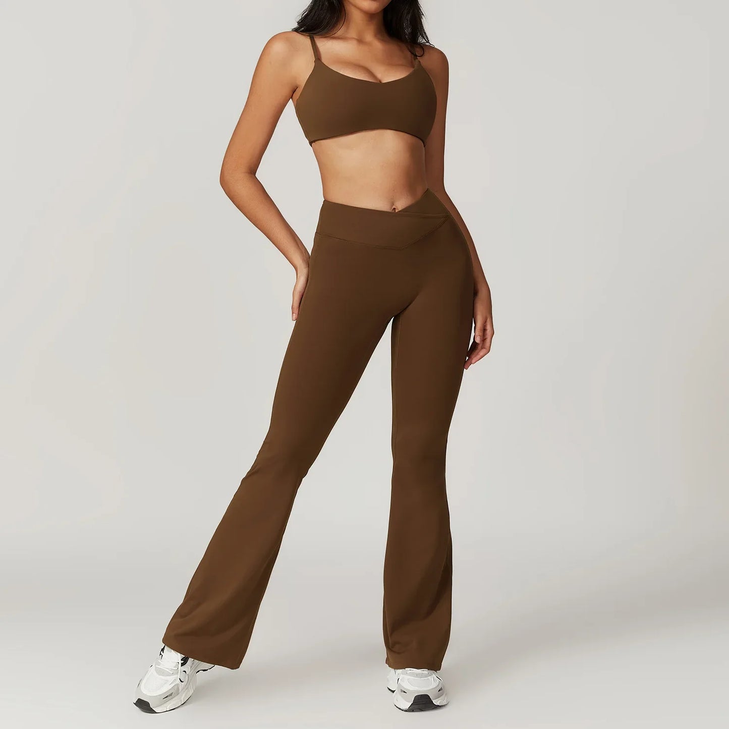Comfortable 2-Piece Yoga Outfit – Sports Bra & Tight Pants