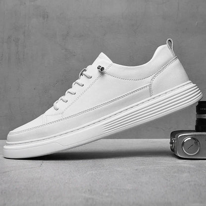 Men’s Low-Top Sneakers with Tonal Stitching and Lace-Up Closure