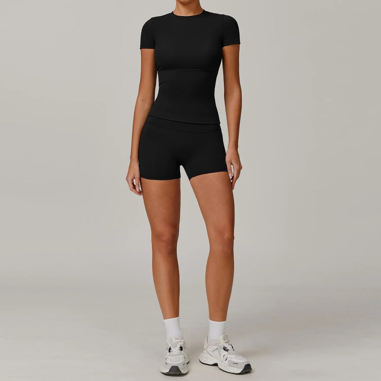 Comfortable 2-Piece Women's Fitness Outfit