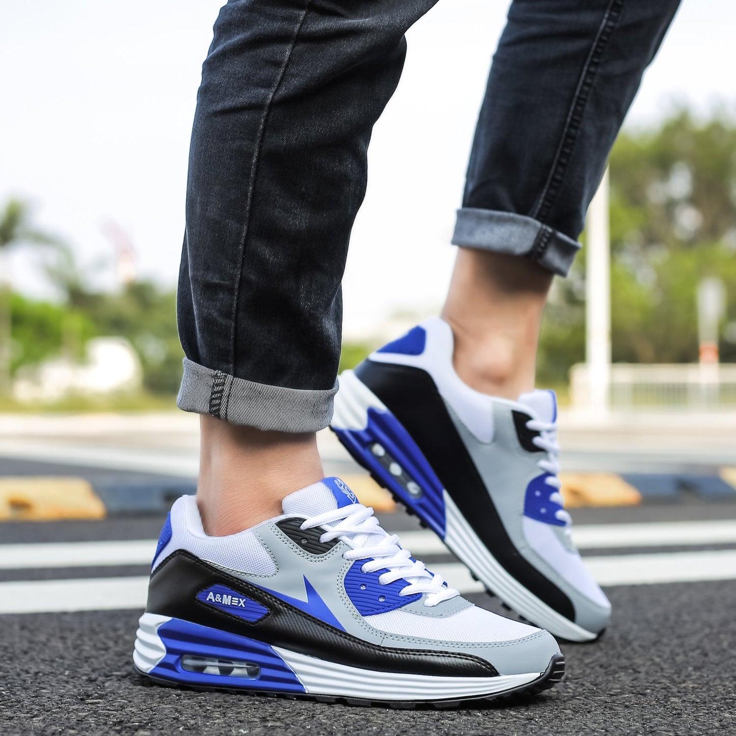Evron Sneakers