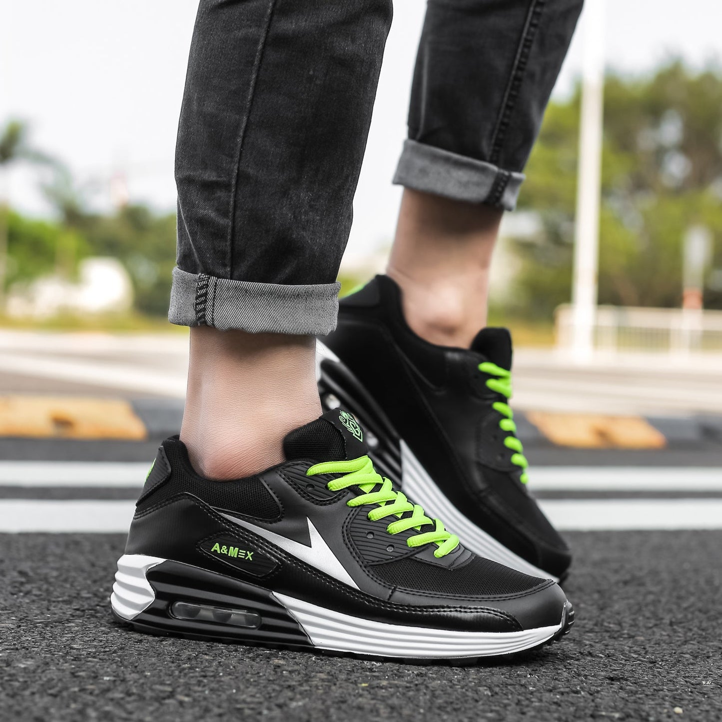 Evron Sneakers