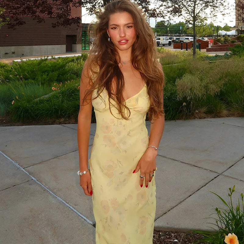 Beautiful V-Neck Strapless Maxi Dress