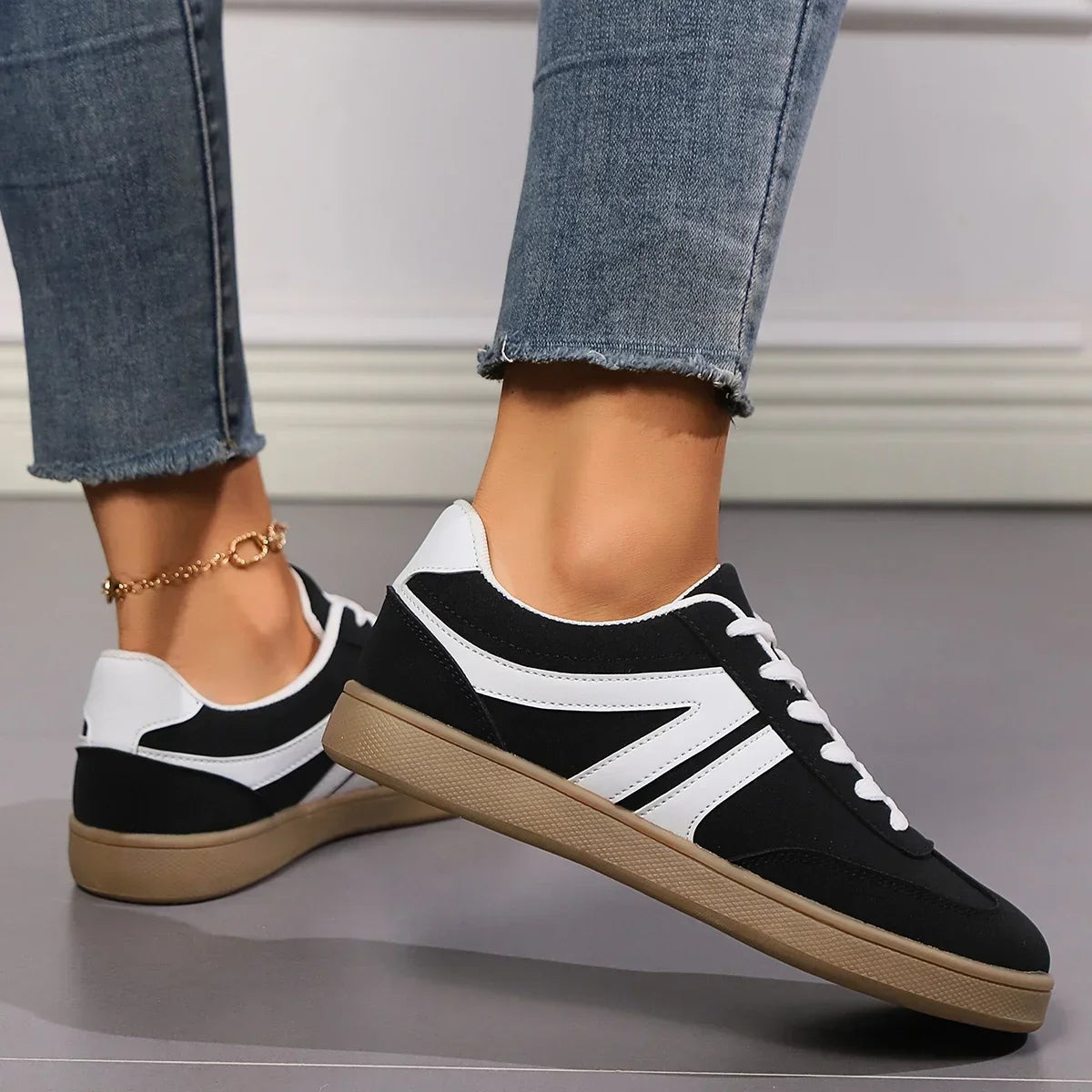 Raima Sneakers