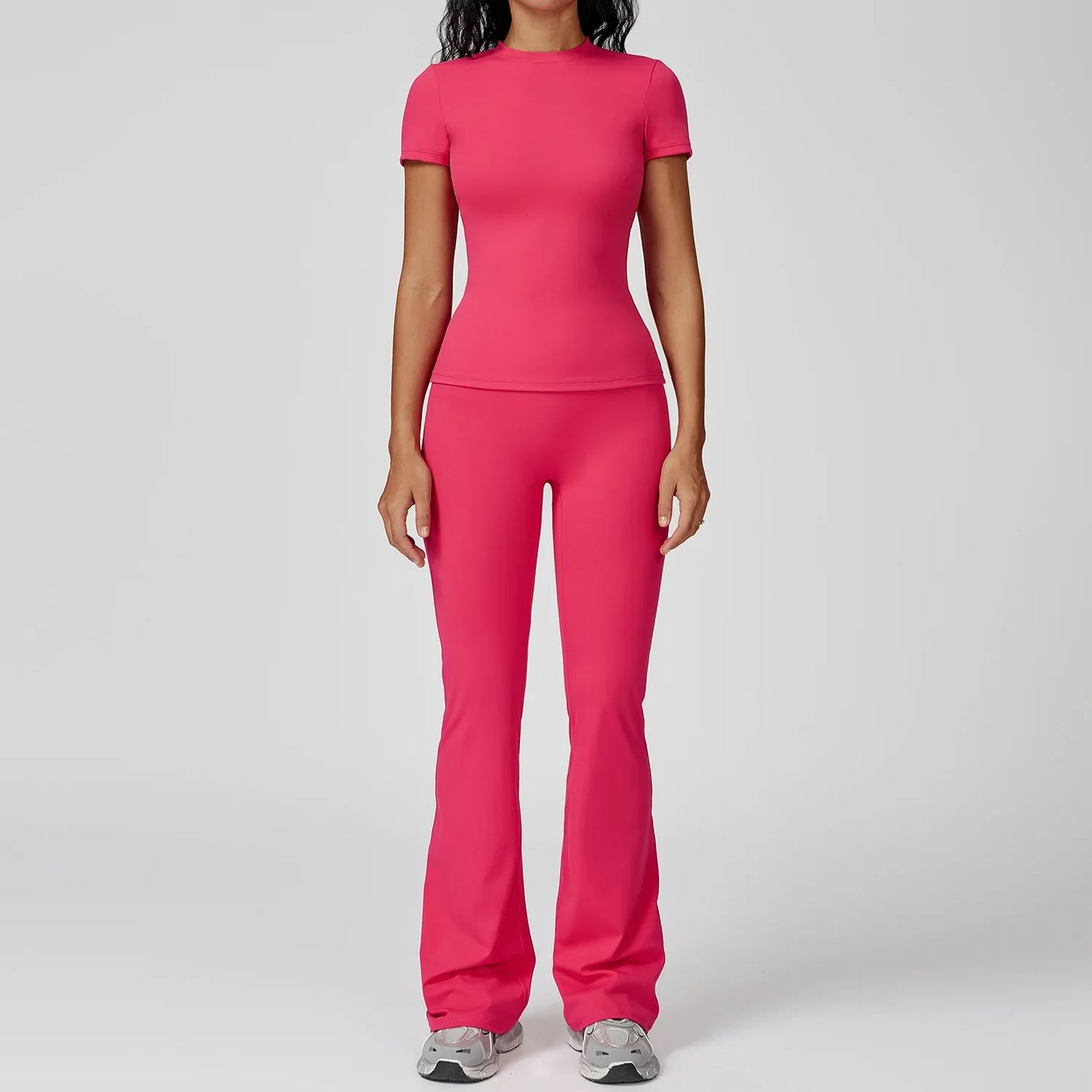 Comfortable 2-Piece Women's Fitness Outfit