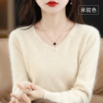 Luxurious Women's Cashmere Crew Neck Sweater, Slim Fit