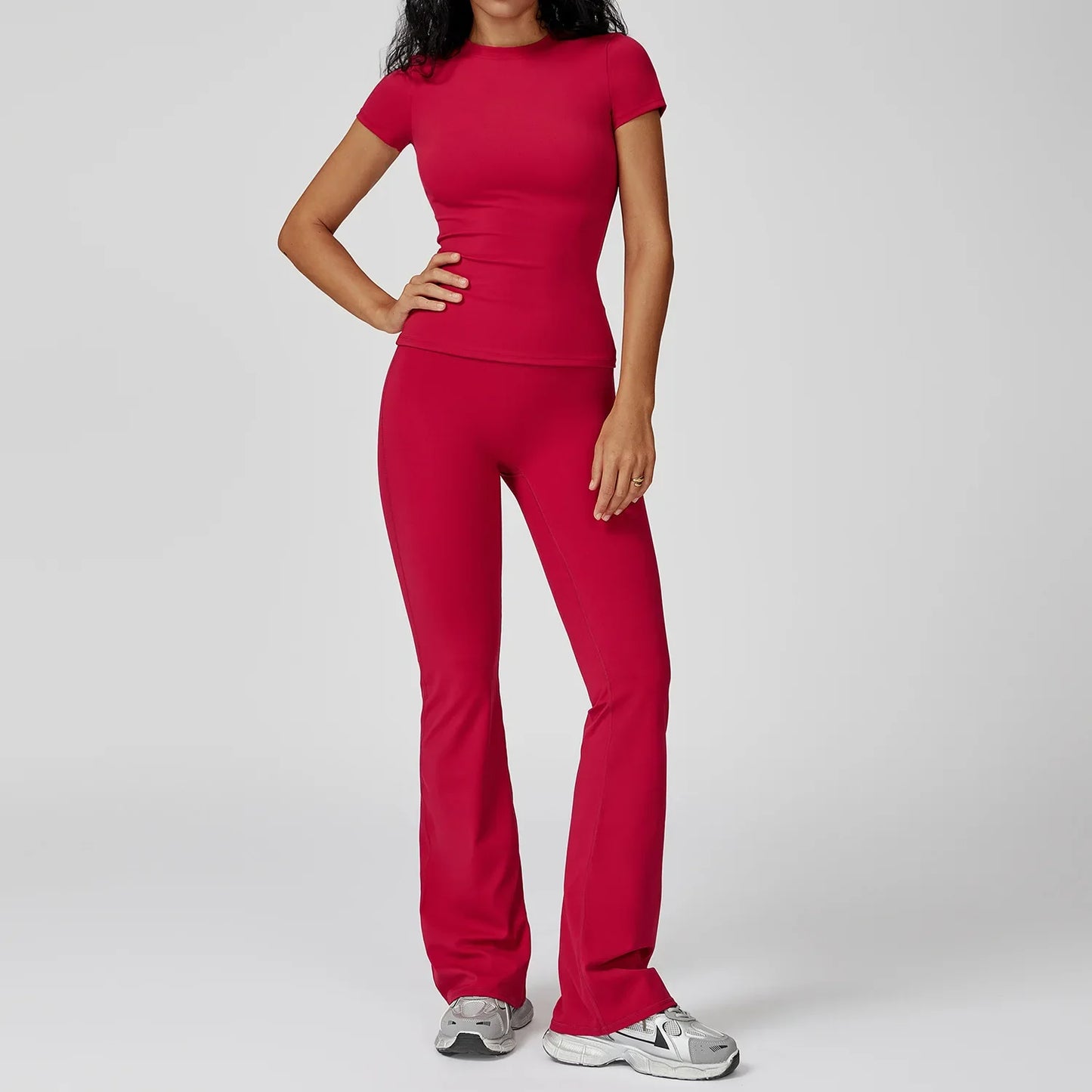 Comfortable 2-Piece Women's Fitness Outfit