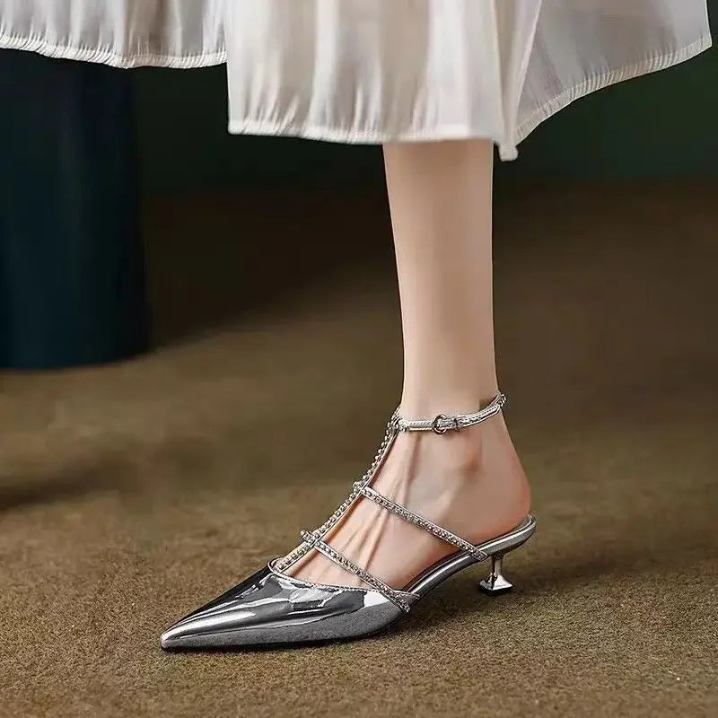 Shinor Heels