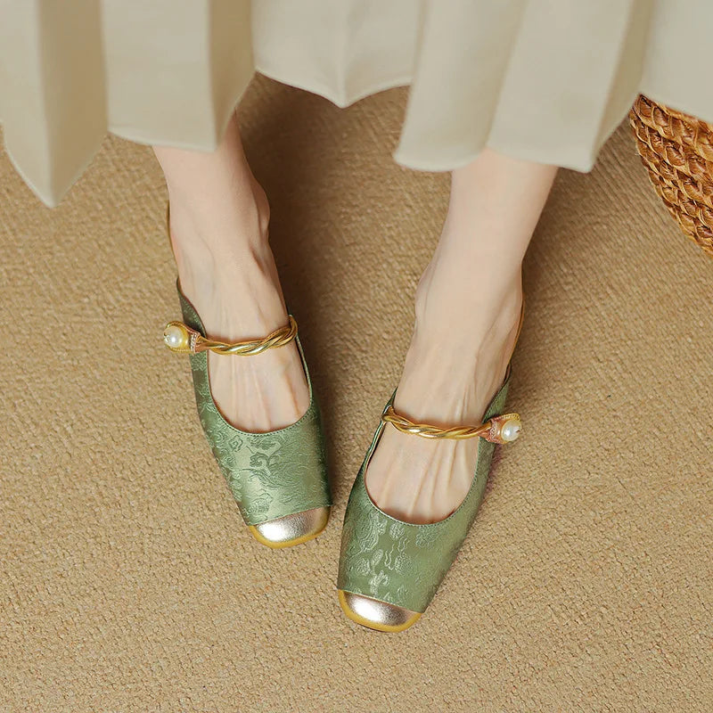 Raila Slingbacks