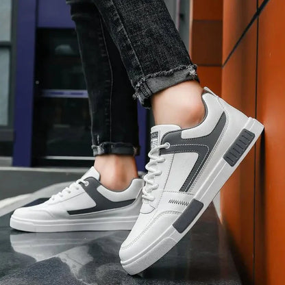 Trev Sneakers