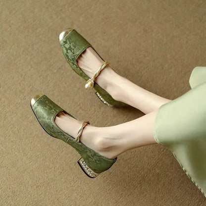 Corinna – Timeless Women’s Classic Pumps
