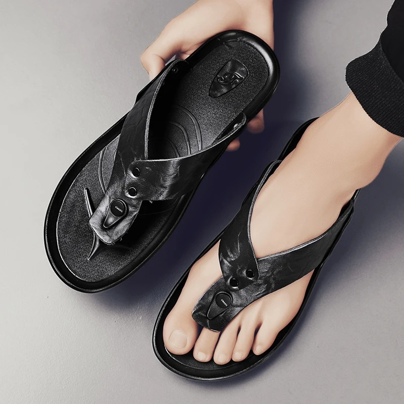Arvento | Italian Leather Slides – Rivet Detail with Anti-Slip Comfort Sole