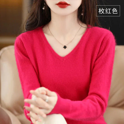 Luxurious Women's Cashmere Crew Neck Sweater, Slim Fit