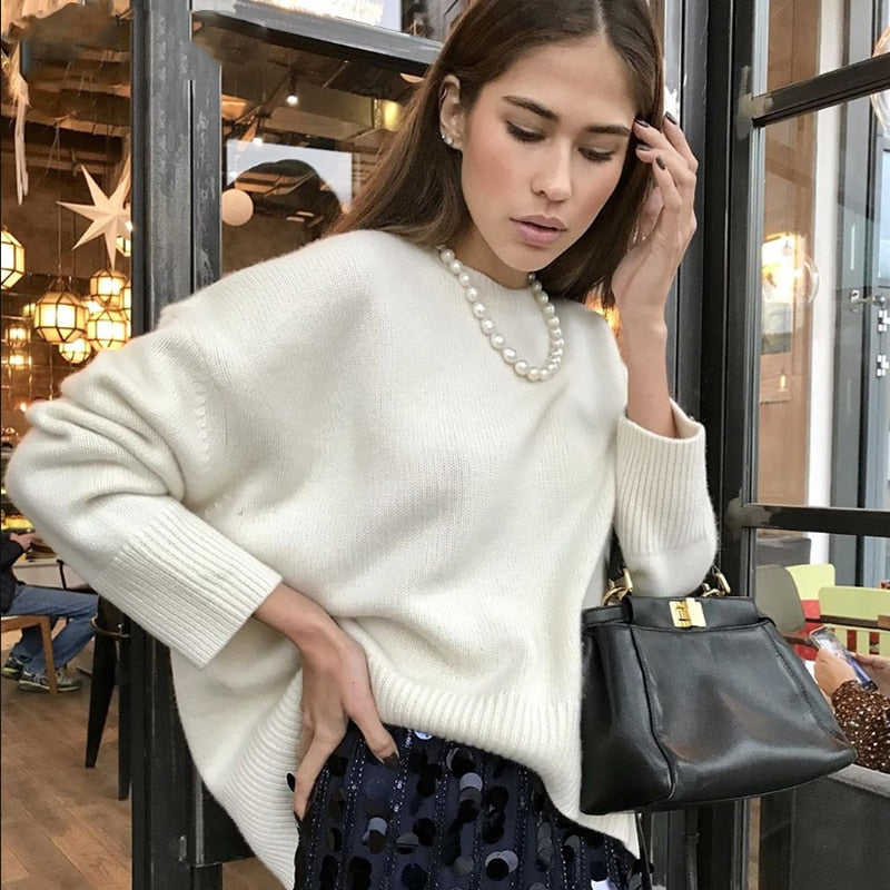 Cozy Oversized Knit Sweater - BritishElegance
