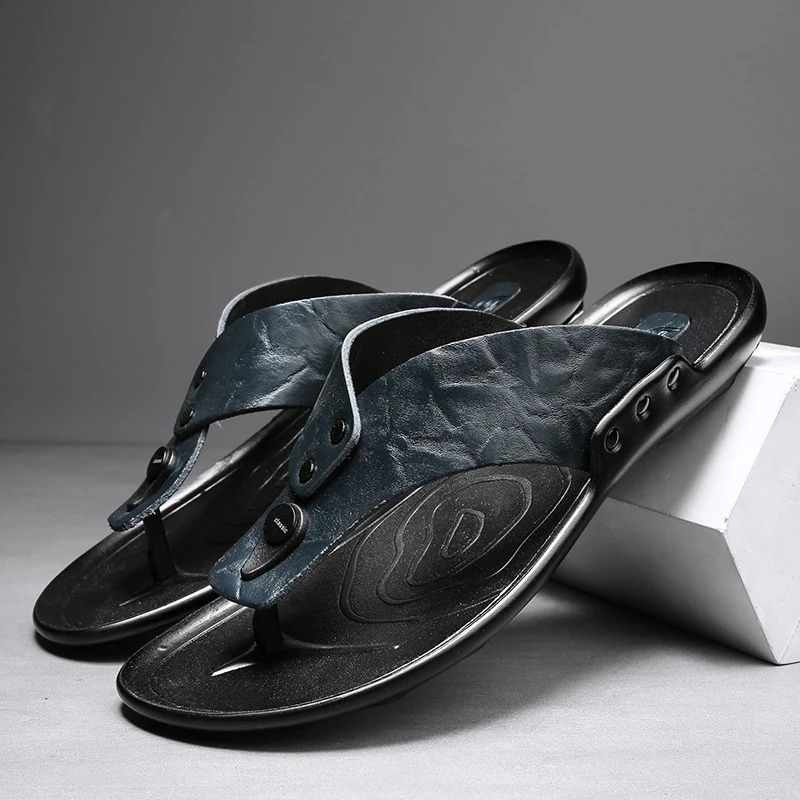 Arvento | Italian Leather Slides – Rivet Detail with Anti-Slip Comfort Sole