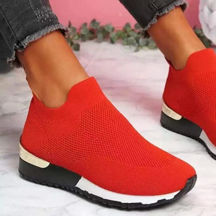 Women's Breathable Sneakers with Metallic Accents
