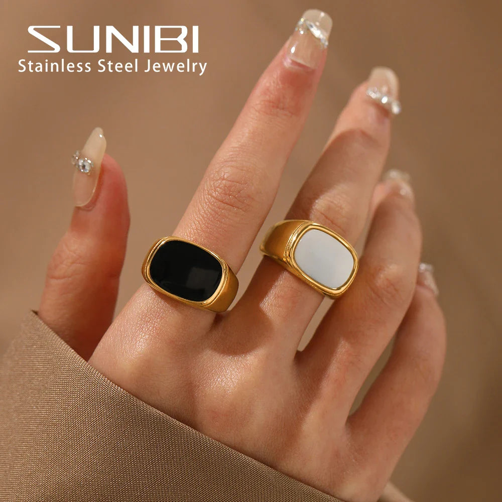Classic Beachy Cocktail Ring - BritishElegance
