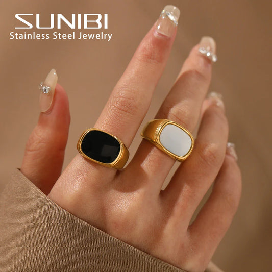 Classic Beachy Cocktail Ring - BritishElegance