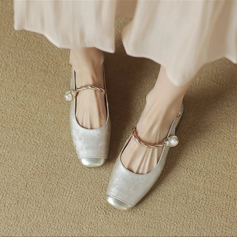 Raila Slingbacks
