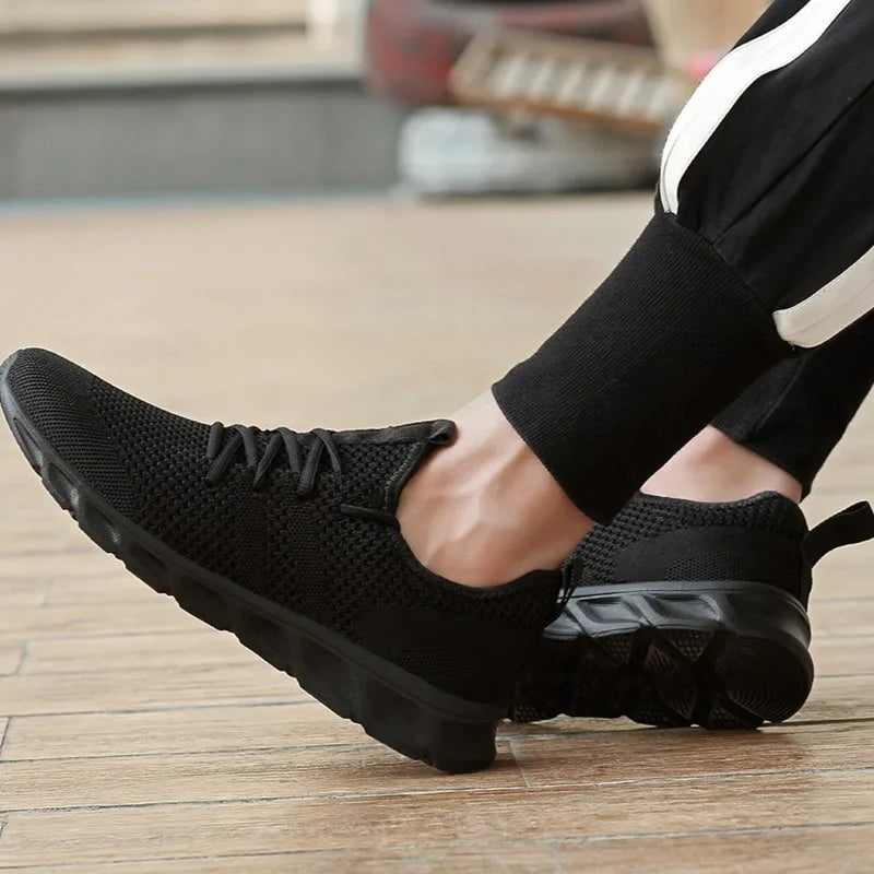 Maxwel Sneakers