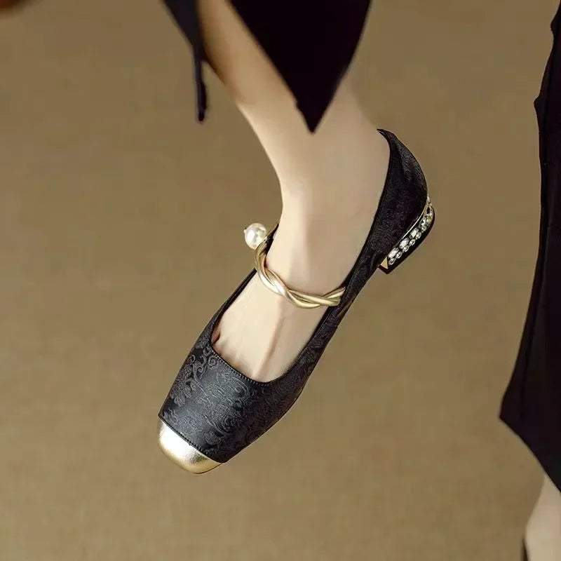 Corinna – Timeless Women’s Classic Pumps