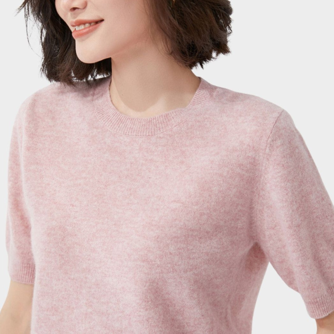 Sandra – Women’s Short Sleeve Knitted T-shirt