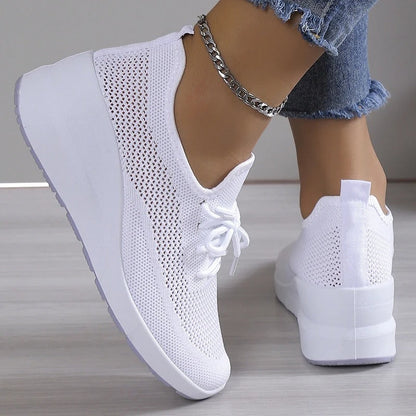 Sara – Women’s Orthopedic Sneakers