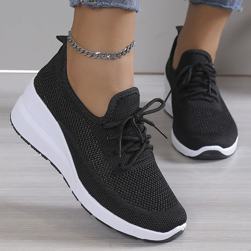 Sara – Women’s Orthopedic Sneakers