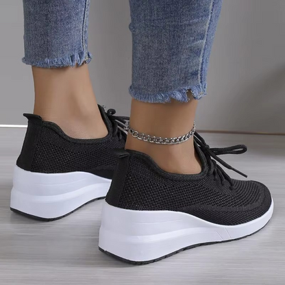 Sara – Women’s Orthopedic Sneakers