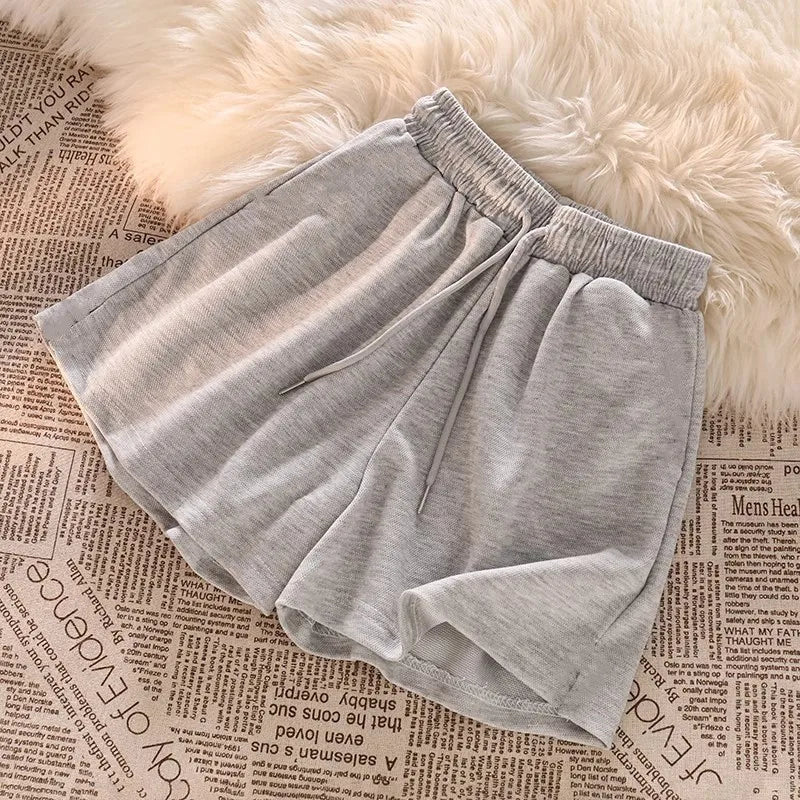 Comfortable Asian Fit Loose Fit Shorts