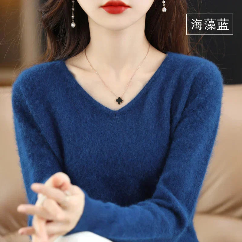 Luxurious Women's Cashmere Crew Neck Sweater, Slim Fit