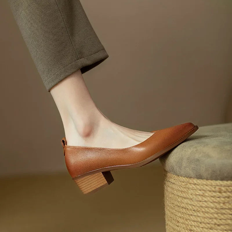 Lexy Pumps