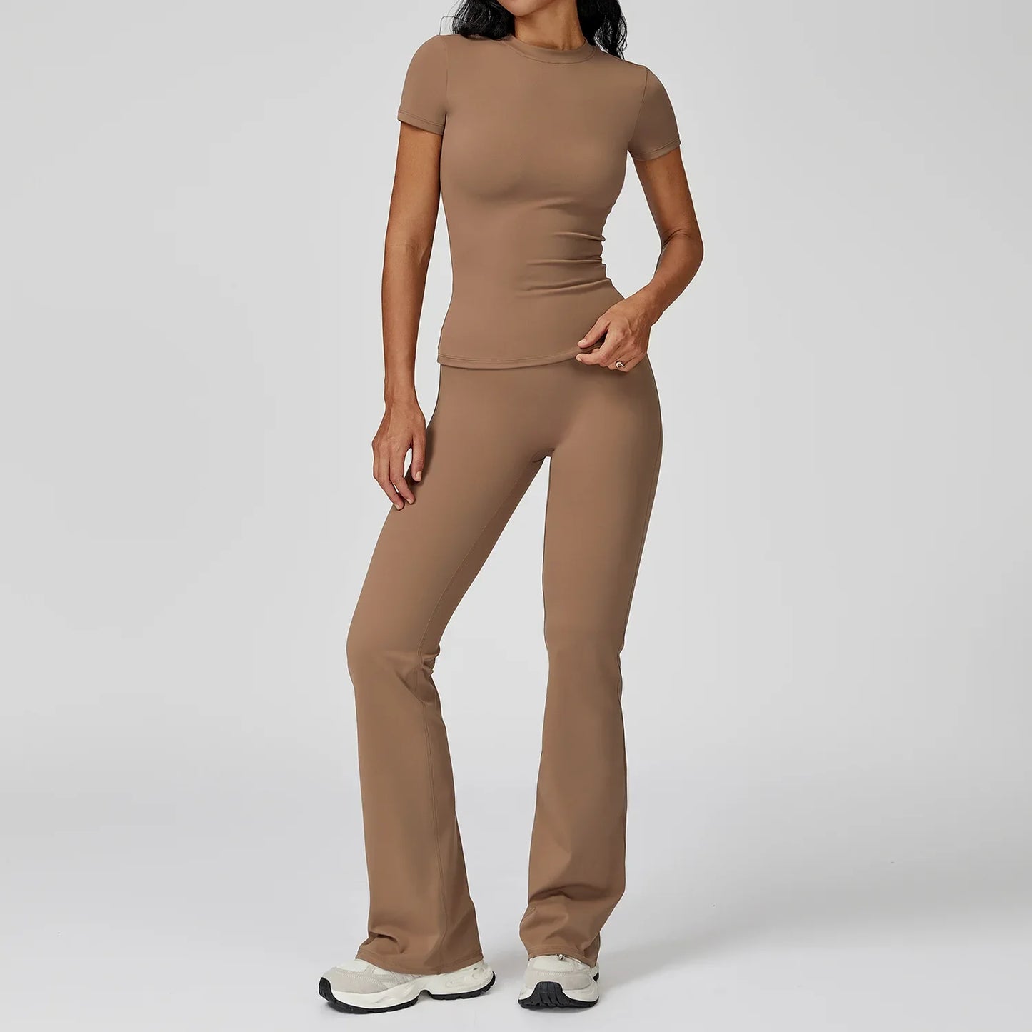 Comfortable 2-Piece Women's Fitness Outfit