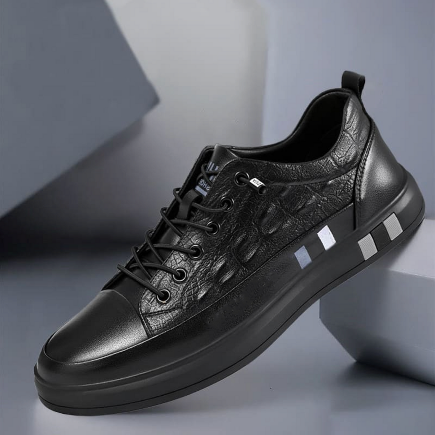 Classic Leather Low Top Shoes
