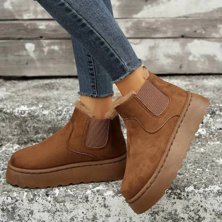 Amélie: Cozy Step-in Slippers