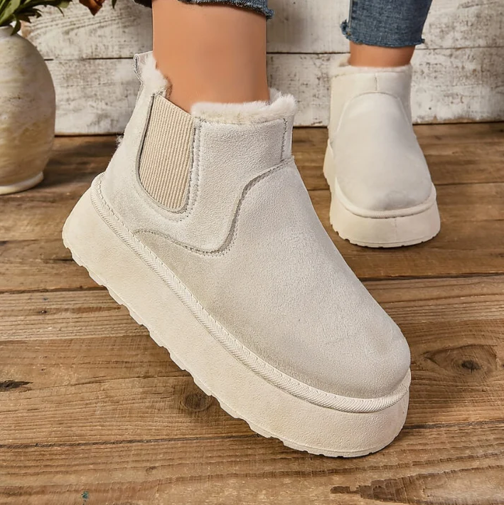 Amélie: Cozy Step-in Slippers