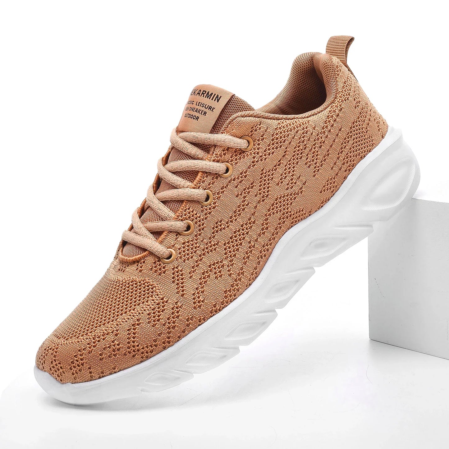 Maxim Sneakers