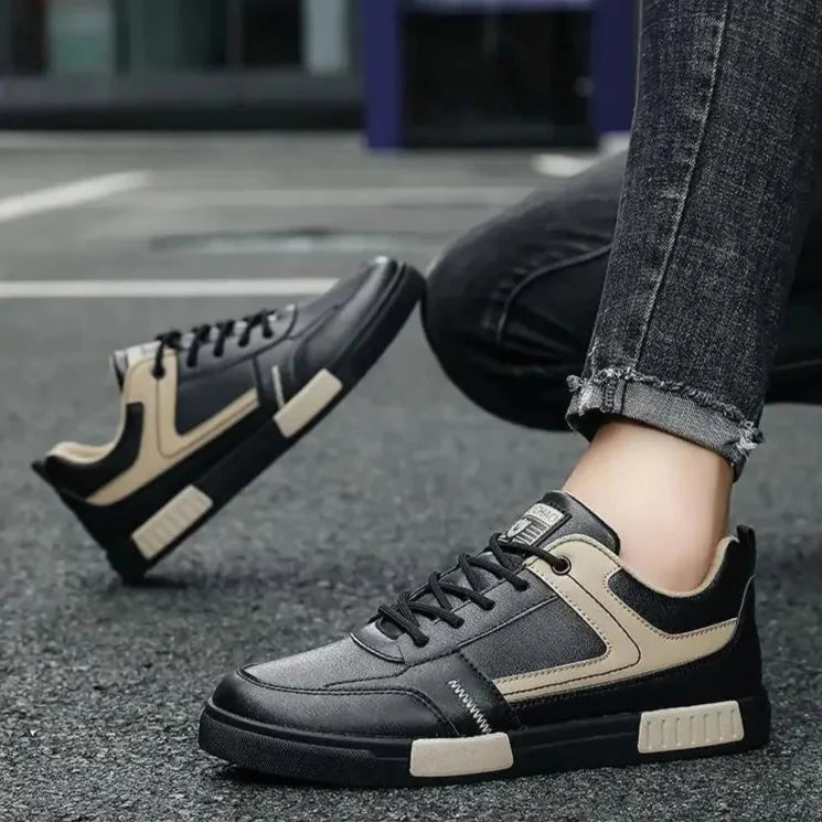 Trev Sneakers