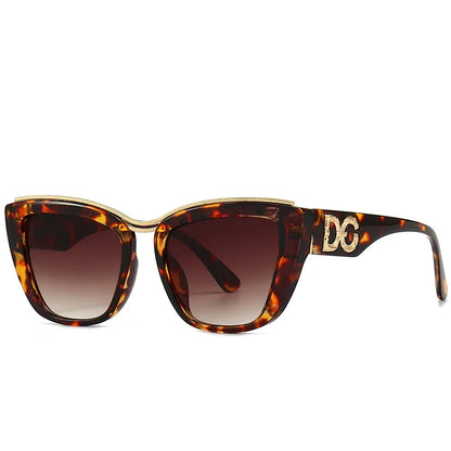 Trendy Ladies Gradient Aviator Shades
