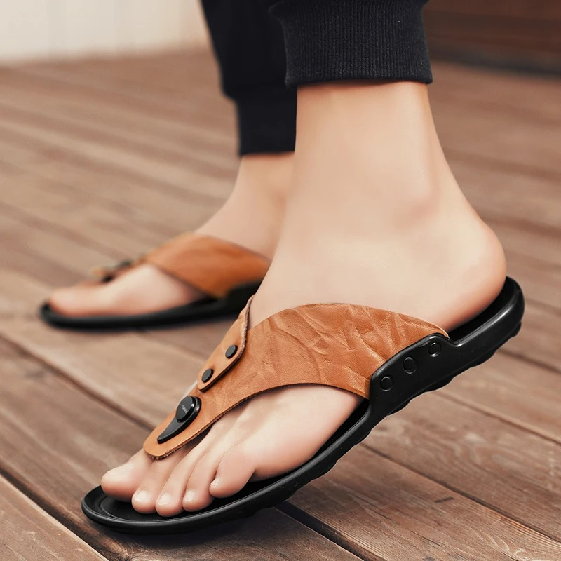 Arvento | Italian Leather Slides – Rivet Detail with Anti-Slip Comfort Sole
