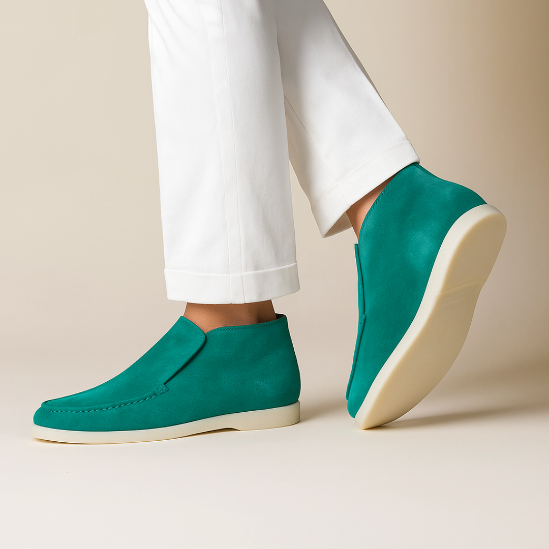 Men’s Suede Moc-Toe Chukka Loafers