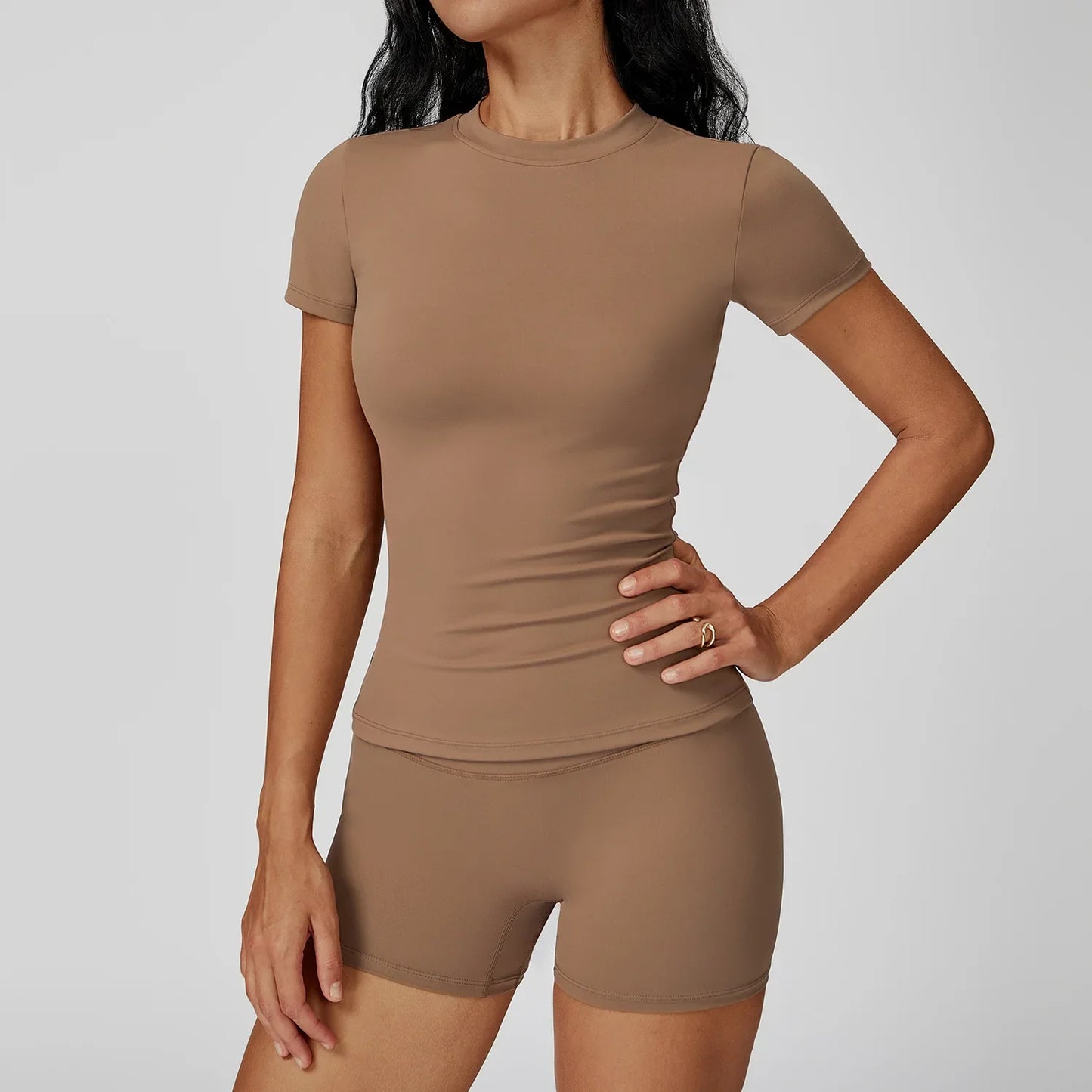 Comfortable 2-Piece Women's Fitness Outfit