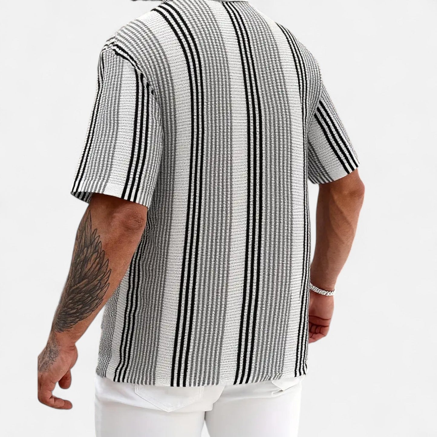 Shirt – Striped Light Blend Button Front & Breathable Fit