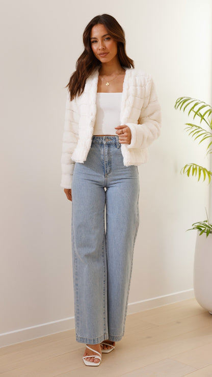 Britney | Women’s Quilted Faux Fur Cropped Jacket – Stylish Open Front Winter Coat with Structured Fit
