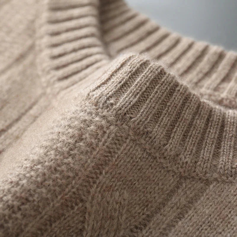 Sweater - Soft-Blend Polo Collar & Insulating Shape