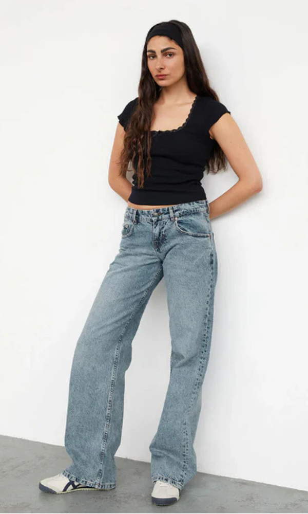 Sylvie – Low Waist Stretch Denim Jeans