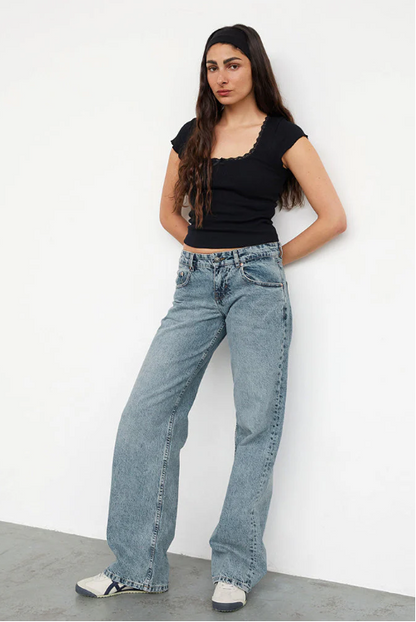 Sylvie – Low Waist Stretch Denim Jeans