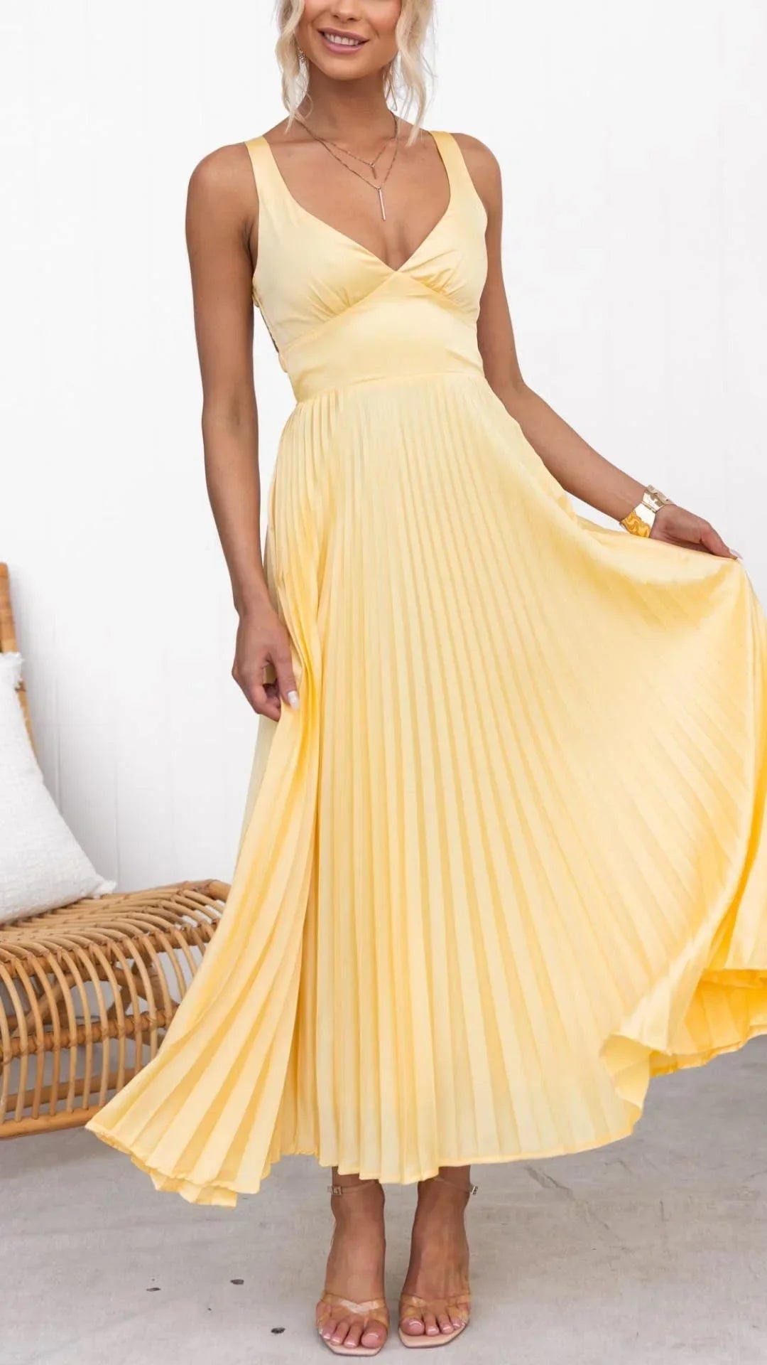 Beautiful Bright Floral V-Neck Maxi Dress - BritishElegance