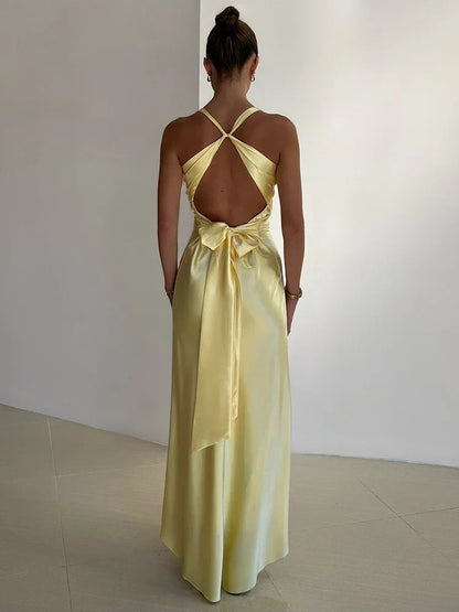 Thalina – Long Dress with Twisted Style and Sleeveless