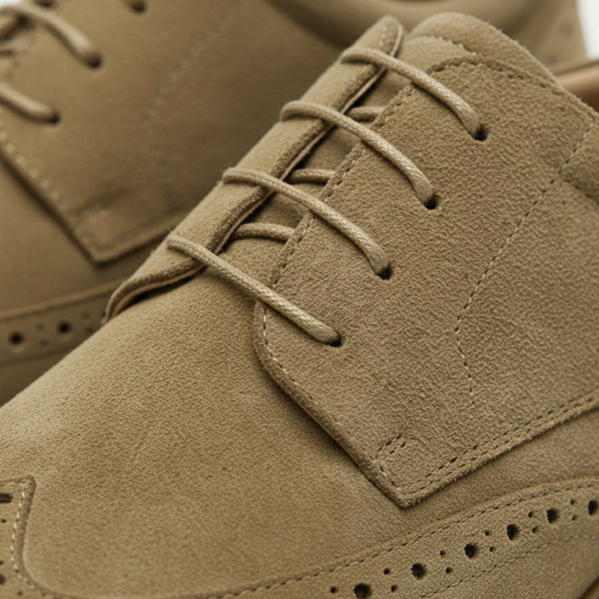 Men’s Smart Suede Wingtip Brogues